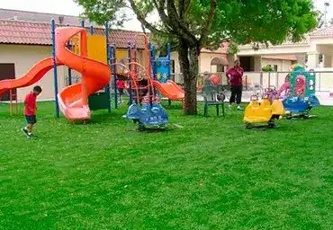 Grama Sintética Capachos Forte SP