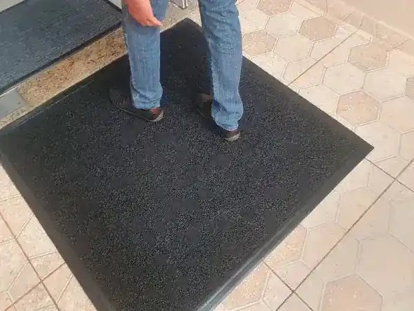 Tapete Sanitizante, Desinfetante, Pedilúvio Capachos Forte SP